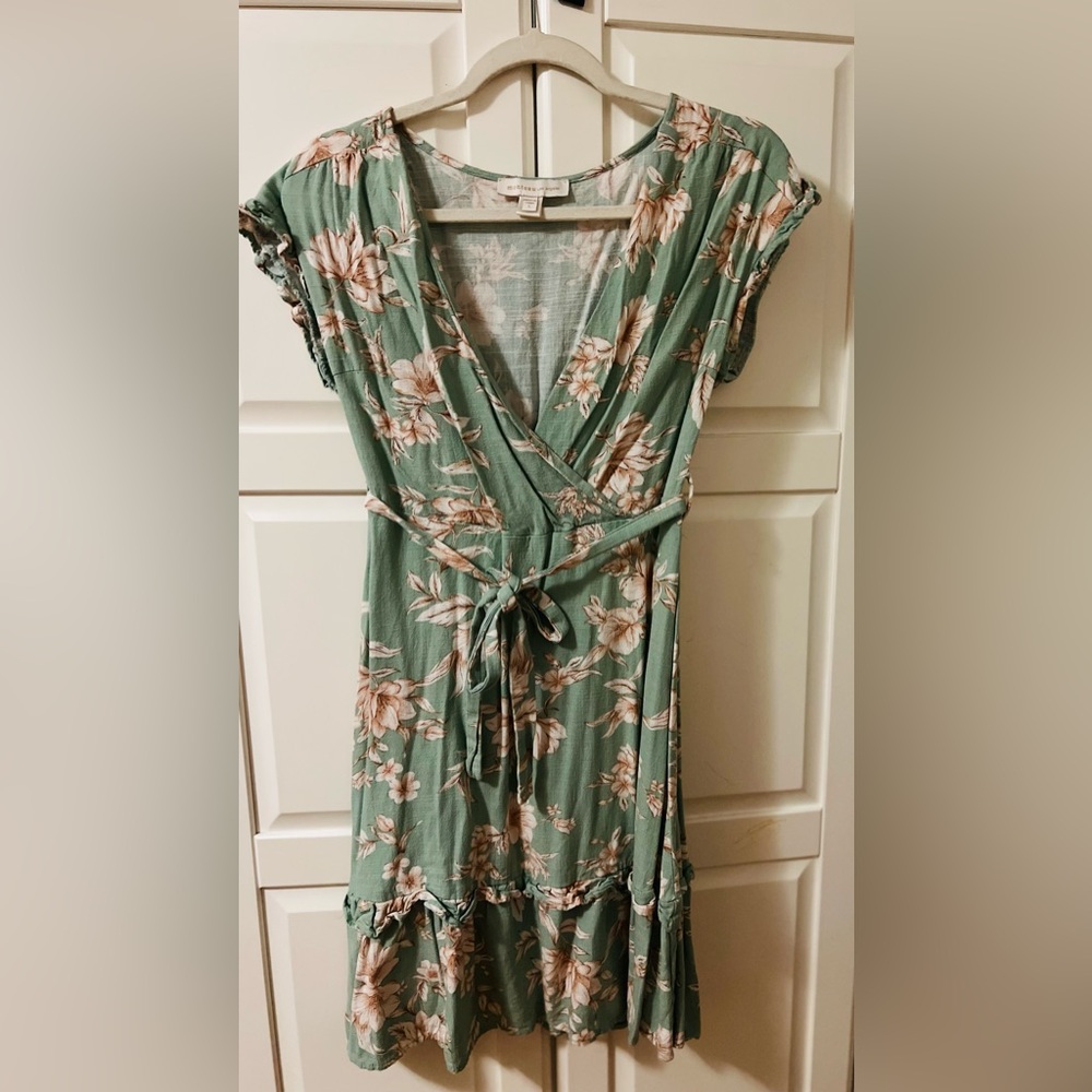 Women’s dress